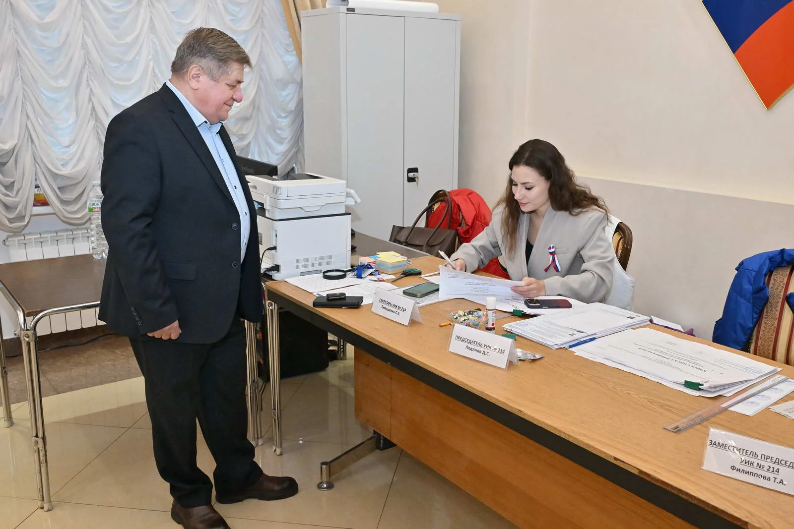 Второй день выборов в Госдуму РФ и Мособлдуму начался в штатном режиме, муниципальные депутаты контролируют прозрачность процесса, фотография 2